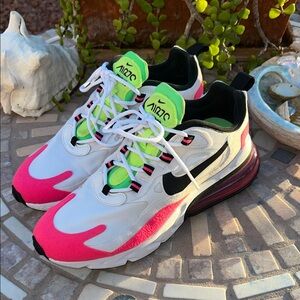 WMNS AIR MAX 270 REACT 'HYPER PINK Women’s size 7.5